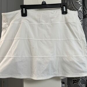 Lululemon Pace Rival Mid-Rise Pleated Pull-On Tennis Skirt White Size 12